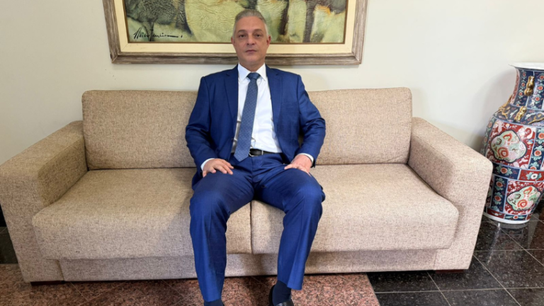 Leonardo Manzan analisa como a reforma tributária pode impactar a competitividade da indústria farmacêutica no Brasil.